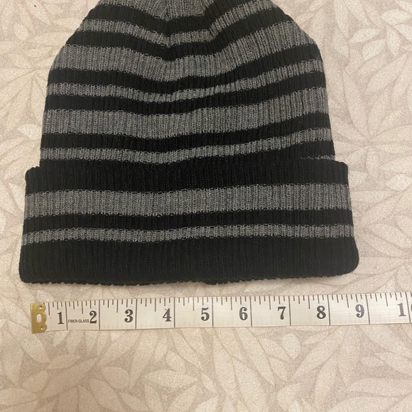 NWOT Knit Beanie - Picture 2 of 4